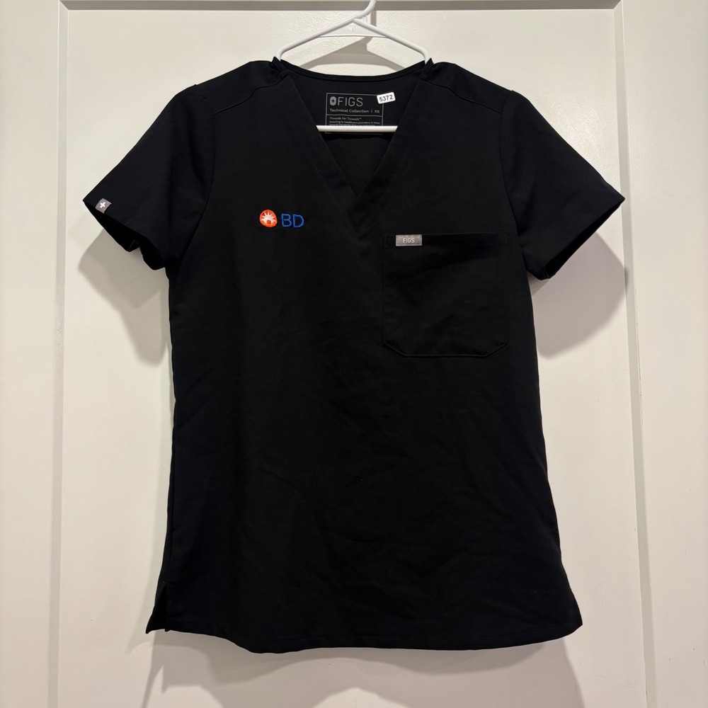 FIGS Technical Collection Black V-Neck Scrub Top XS Short Sleeve BD Logo Pocket